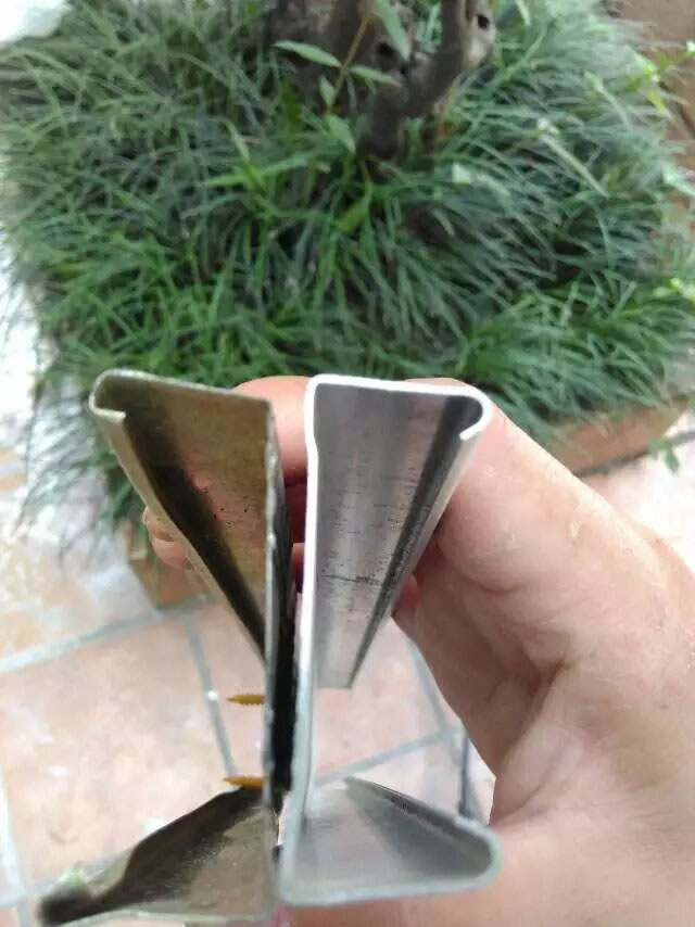 成都皇家别墅翻新改造吊顶施工ing