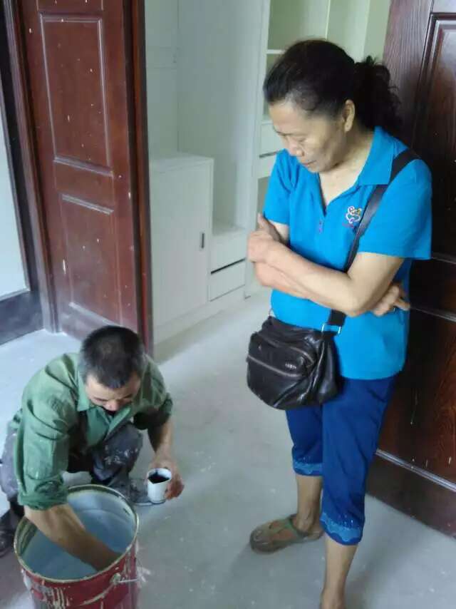 成都西贵金沙装修乳胶漆施工