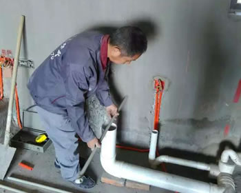 成都装修光华锦苑何先生家水电改造中