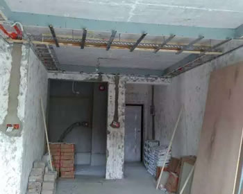 成都装修保利城赵先生家木工吊顶进行中